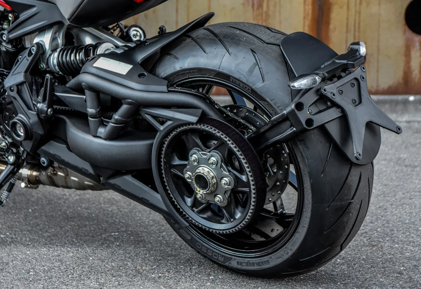 Ducati X-Diavel Nera * POLTRONA FRAU * 1 OF 500 * LIMITED ED - 44504
