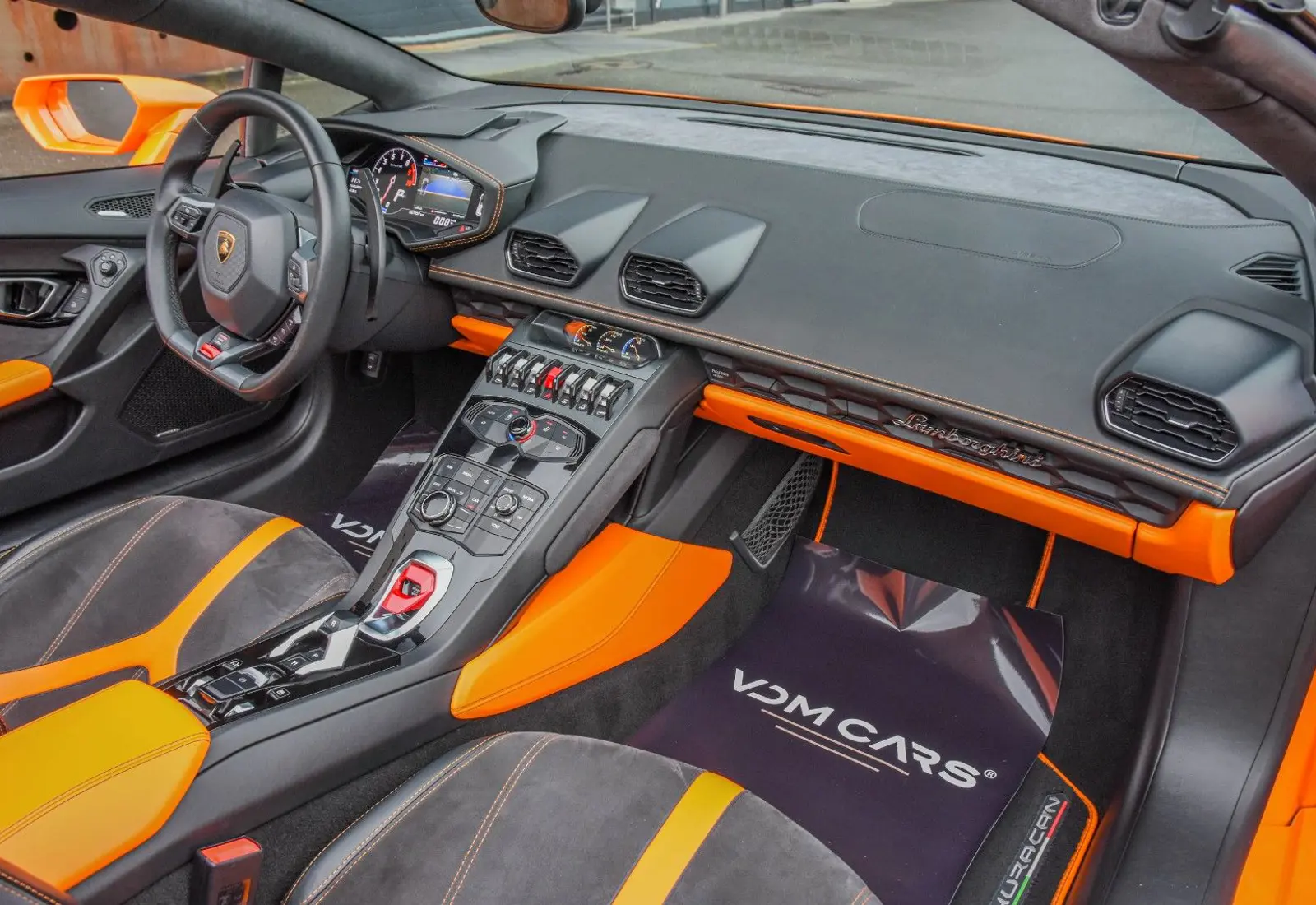 Lamborghini Huracán Spyder LP610-4 * CARBON SEATS * NEW SERVICE - 46999